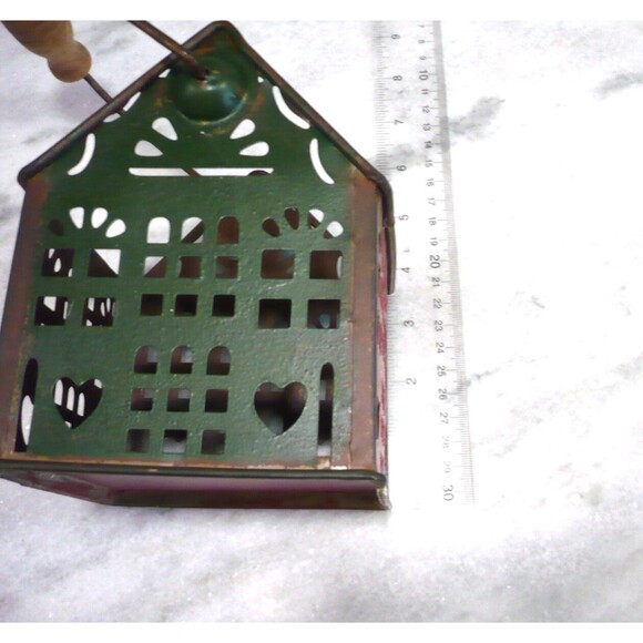 Vtg? Granny Chic Cottage Core Metal House Basket Green Red Wooden Handle Hearts - Picture 12 of 13